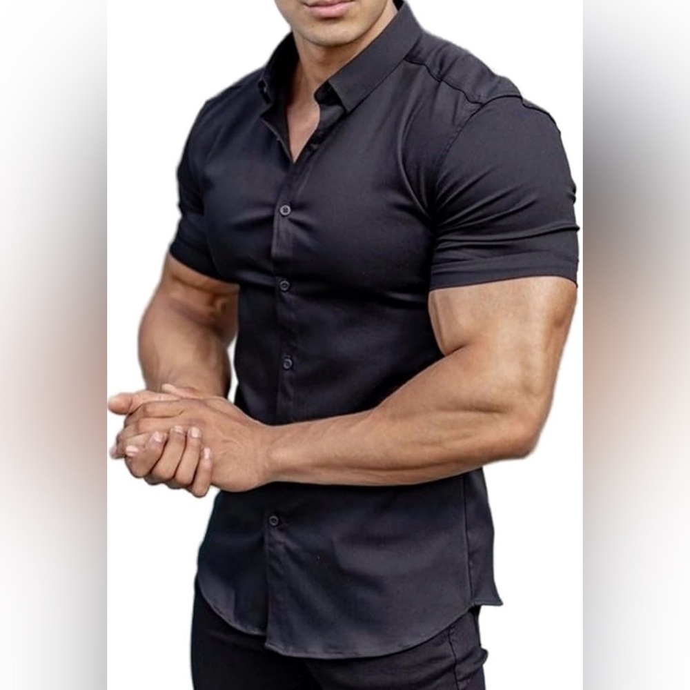 Men's Short-Sleeve Fitted Black Button-Down Shirt